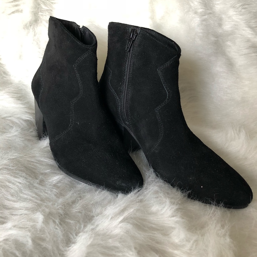 Steve Madden black booties