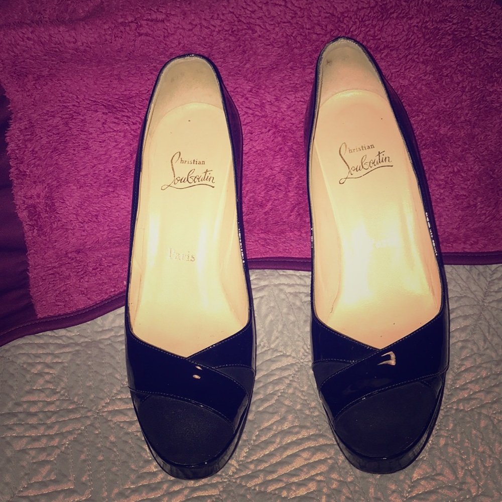 Christian Louboutin Blk Patent Heels Authentic