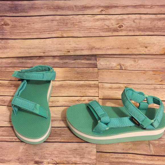 Teva Shoes - Teva size 8 platforms Sandals New