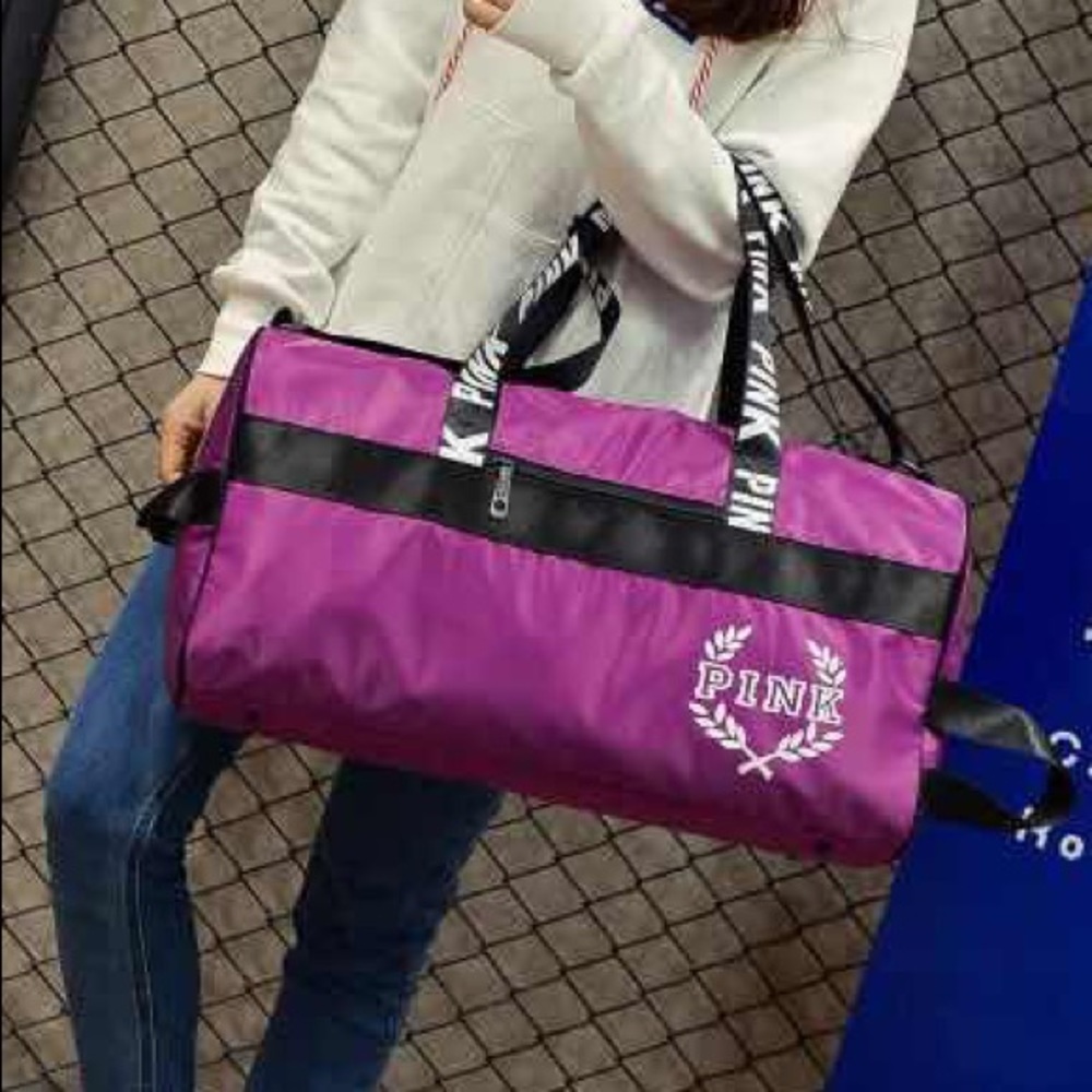 New Victoria’s Secret Duffle Gym Bag