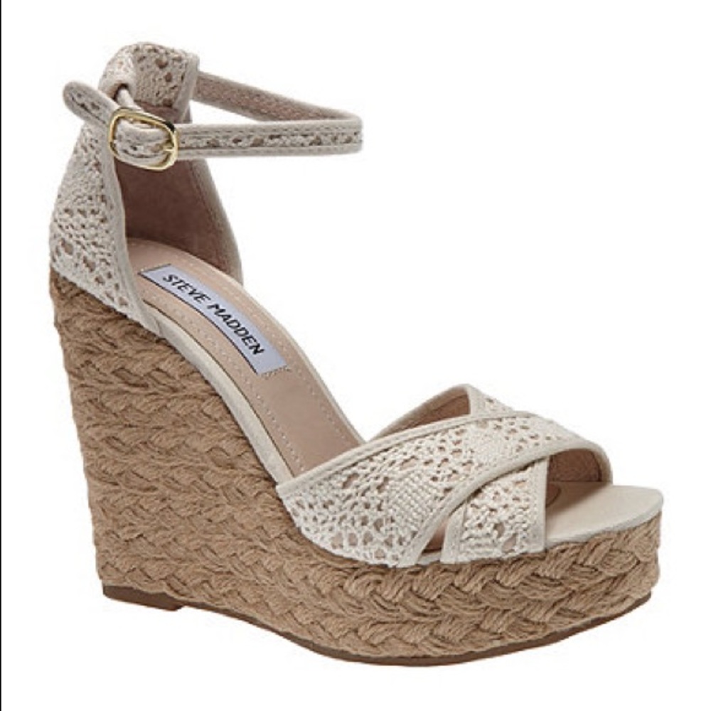 Steve Madden Marrvil Crochet Wedge in Cream