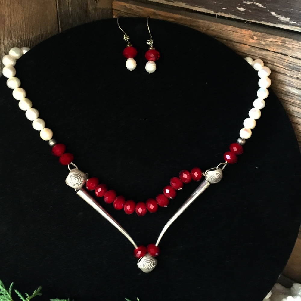 Swarovski and pearl necklace