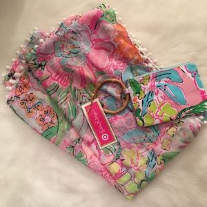 Lilly Pulitzer scarf & wristlet 🌴