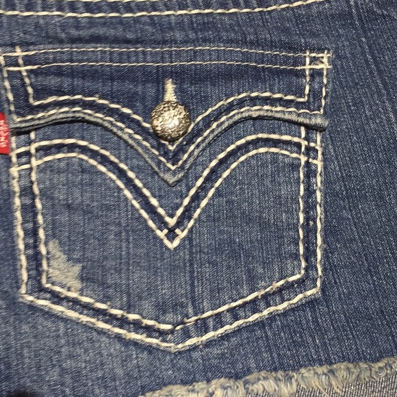 Levi's denim shorts - Picture 4 of 5