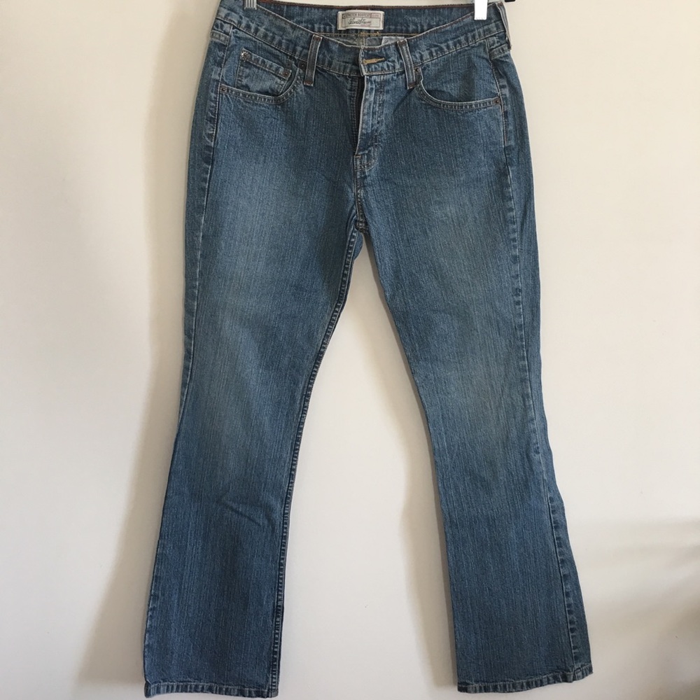 Levi’s bootcut jeans 👢👖