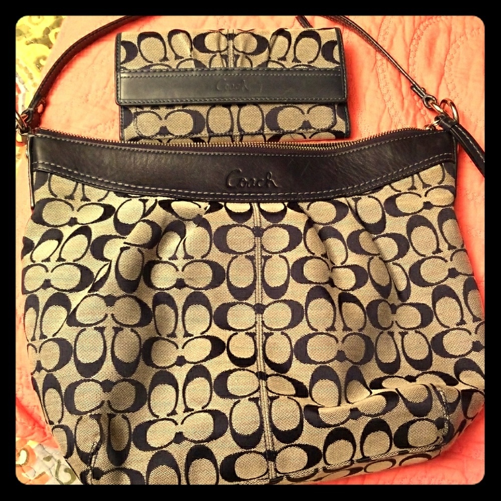 Coach purse and wallet