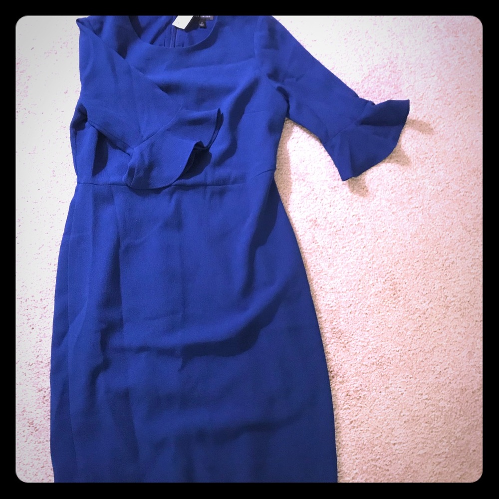 🍒SOLD🍒Adorable Bell Sleeve dress