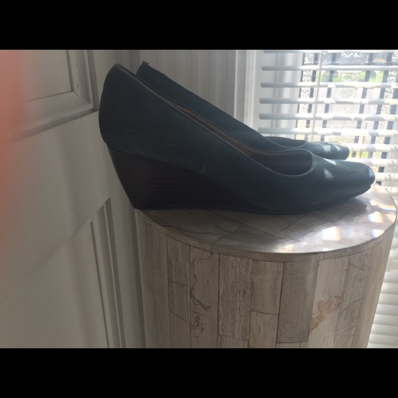 Nine West blue wedges. - Picture 3 of 6