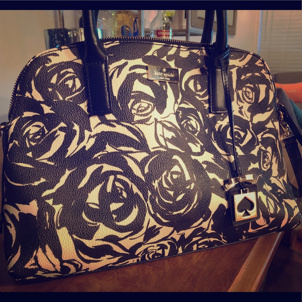 Gorgeous floral Kate Spade Shoulder bag!
