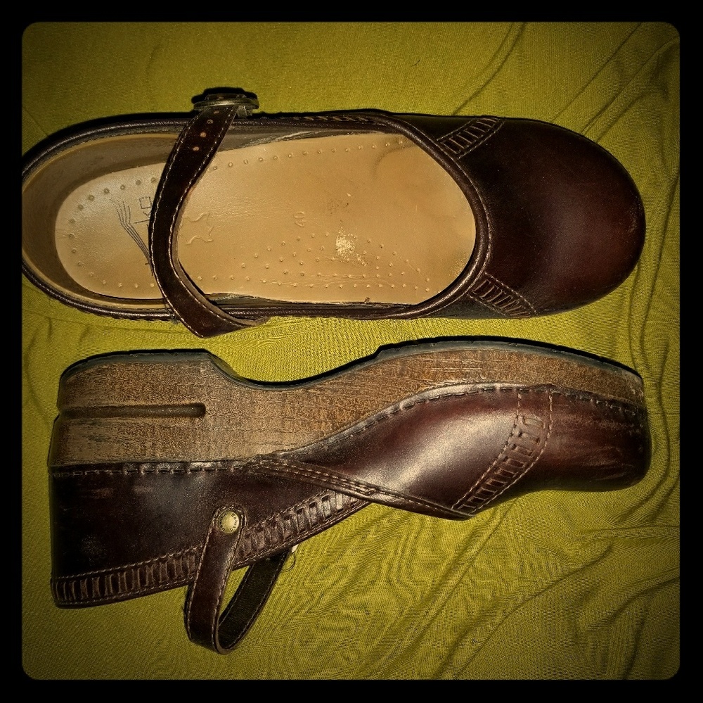 Dark oiled brown Dansko Mary janes