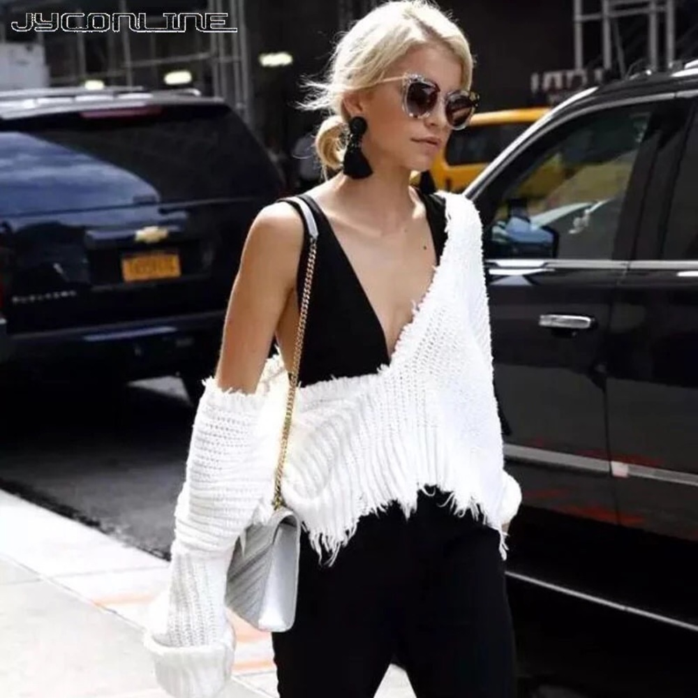 Oversized cropped off shoulder sweater❤️