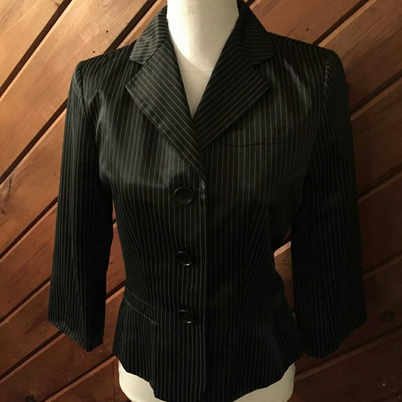 Banana Republic Jackets & Blazers - BANANA REPUBLIC BLAZER NWOT!! Final drop!