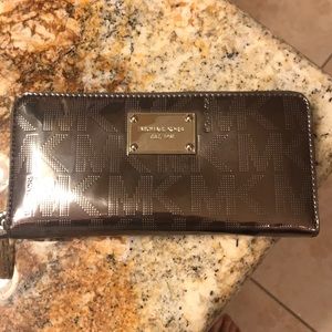 Michael Kors wallet