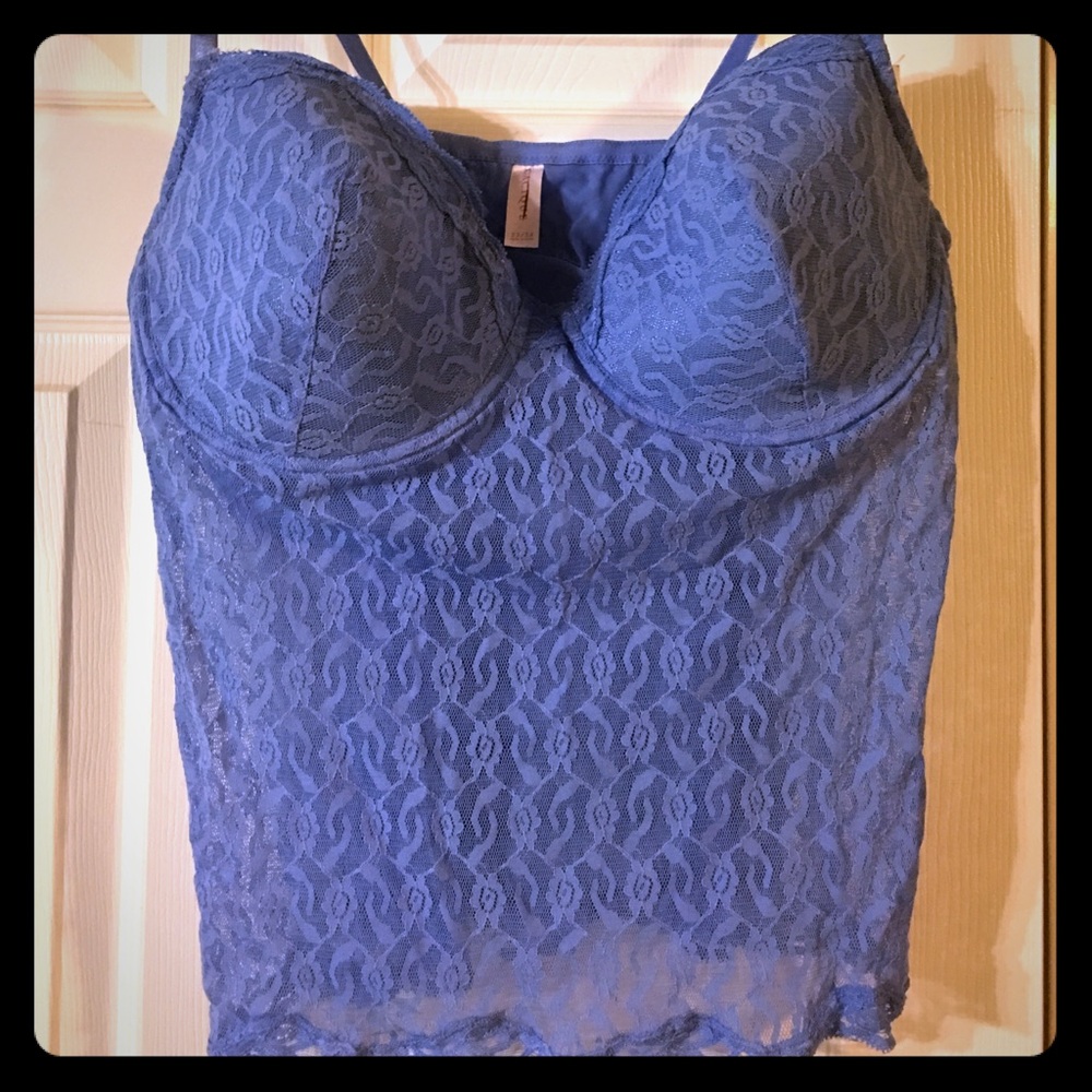 Cacique 22/24 Lacy cami beautiful periwinkle blue