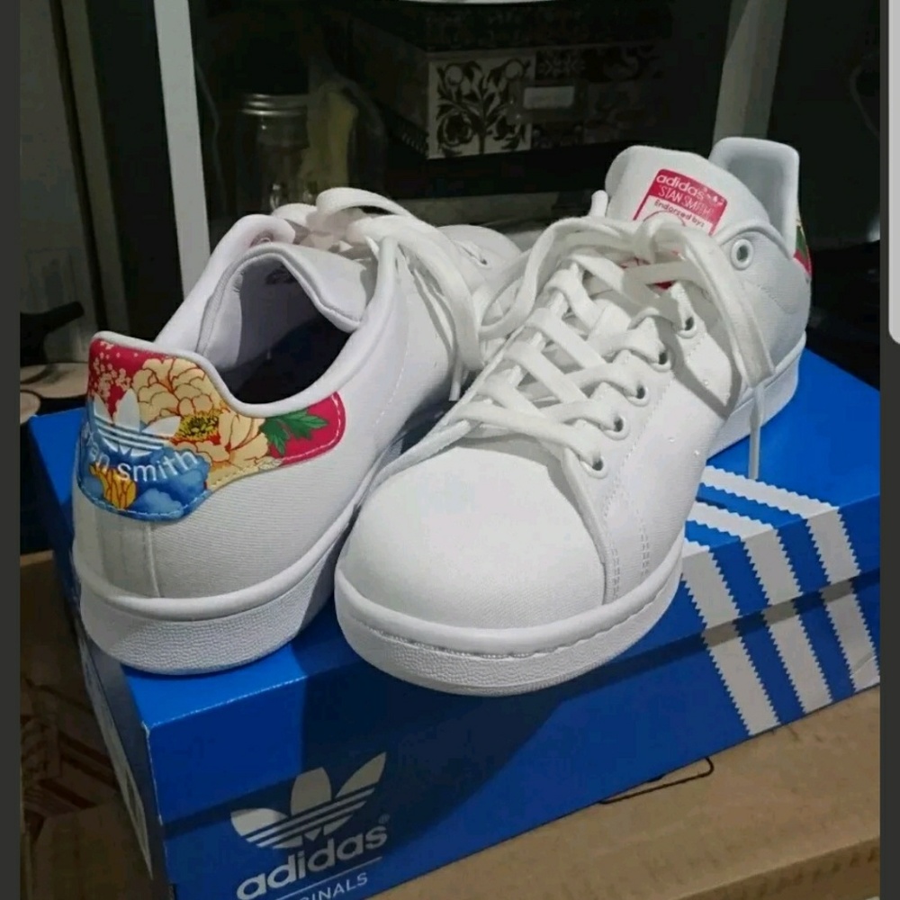 NWT Adidas Stan Smith Sneakers