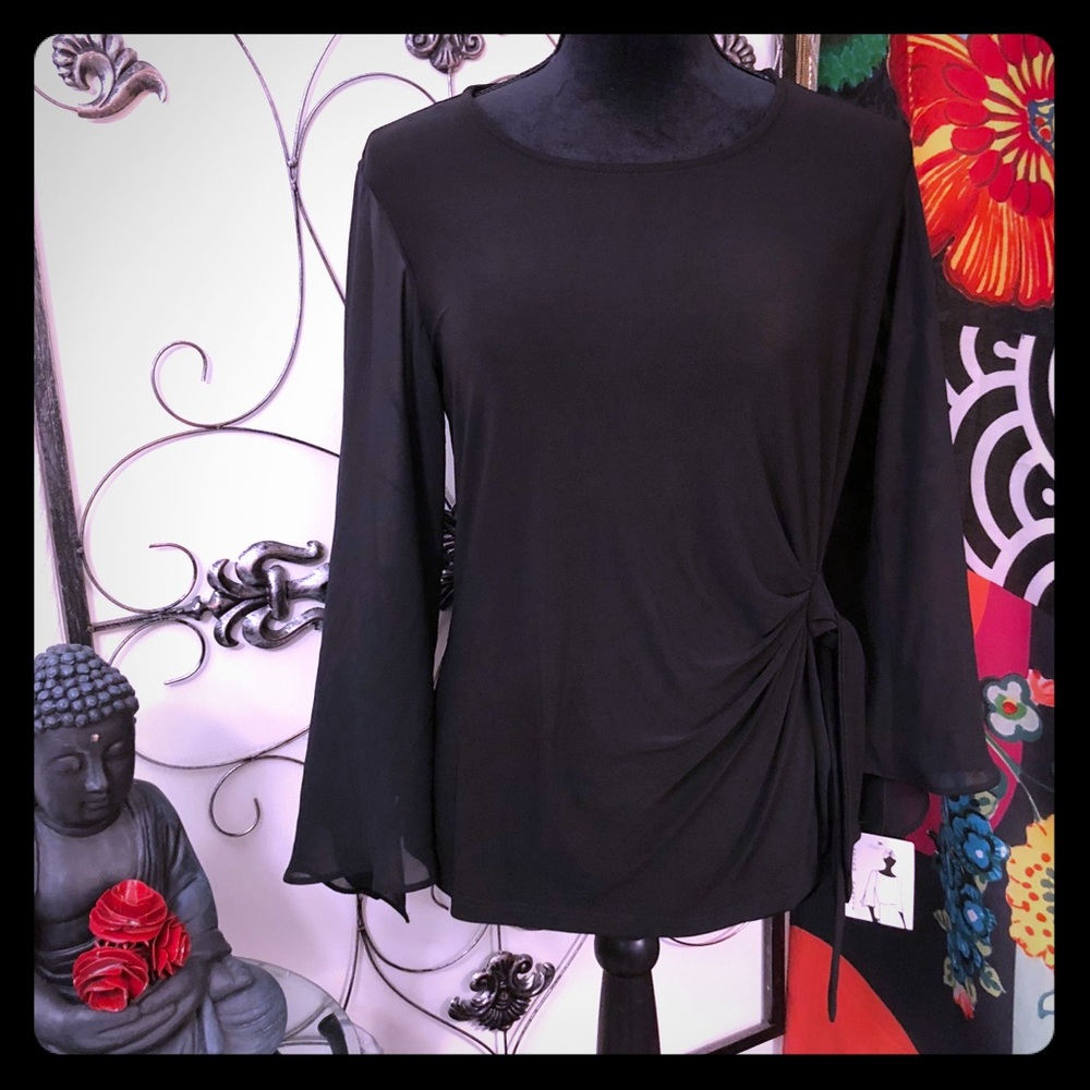 NWT Coco Bianca Boho Bell Sleeve Top