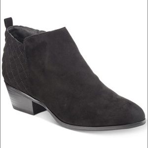 Style & Co Wessley booties