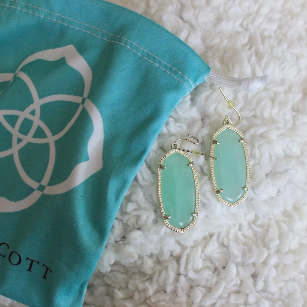 KENDRA SCOTT