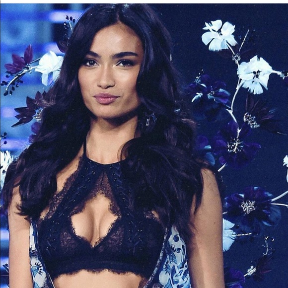 VICTORIA'S SECRET Chantilly Lace Lace-up Bralette - Picture 5 of 11