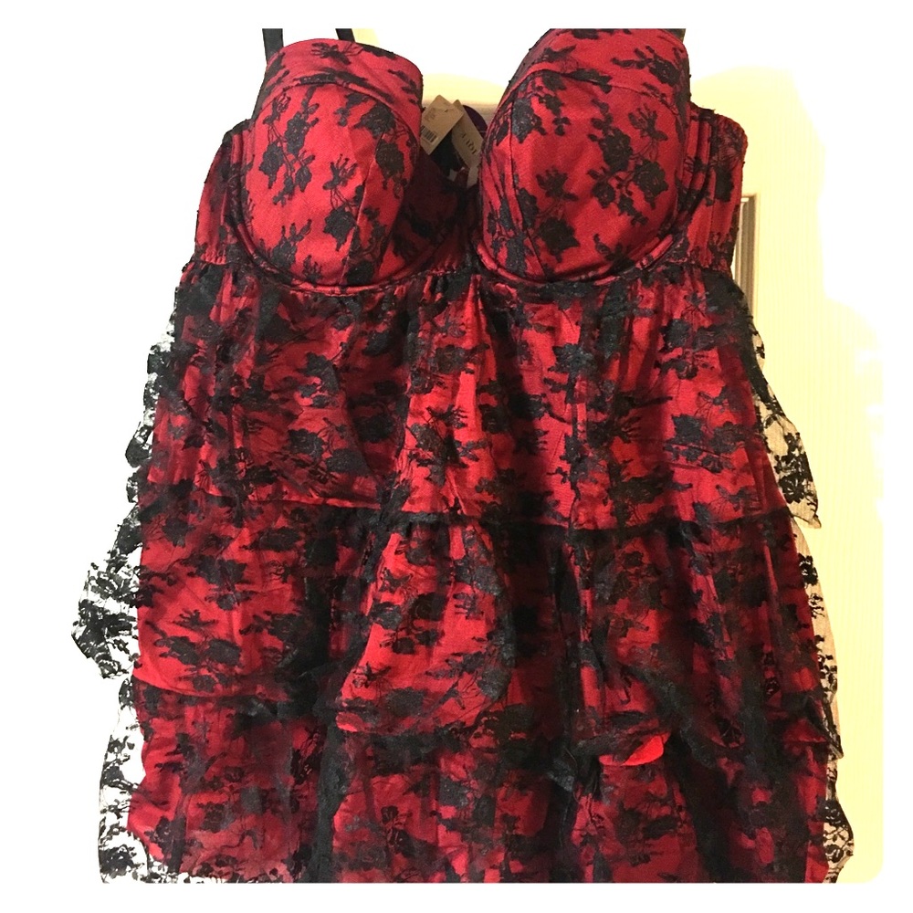 Cacique Red & Black lace nightie w/thong 22/24