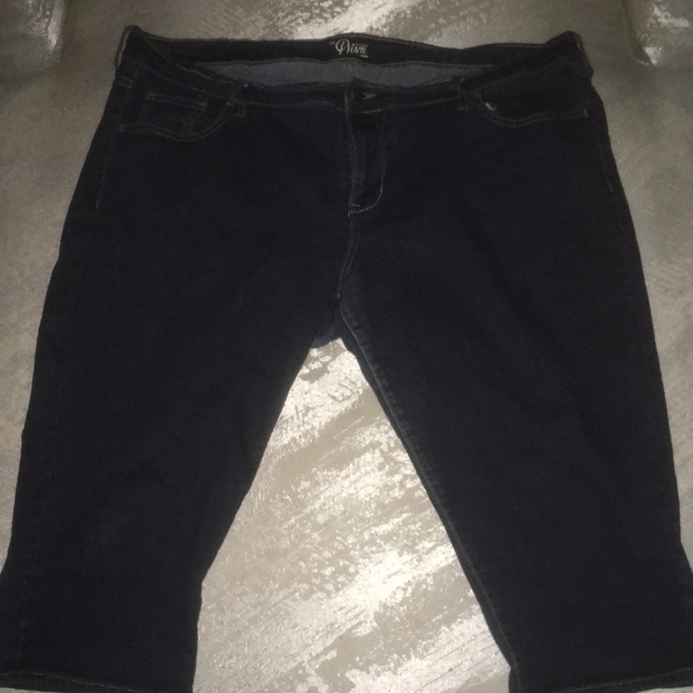 Dark Blue Capris