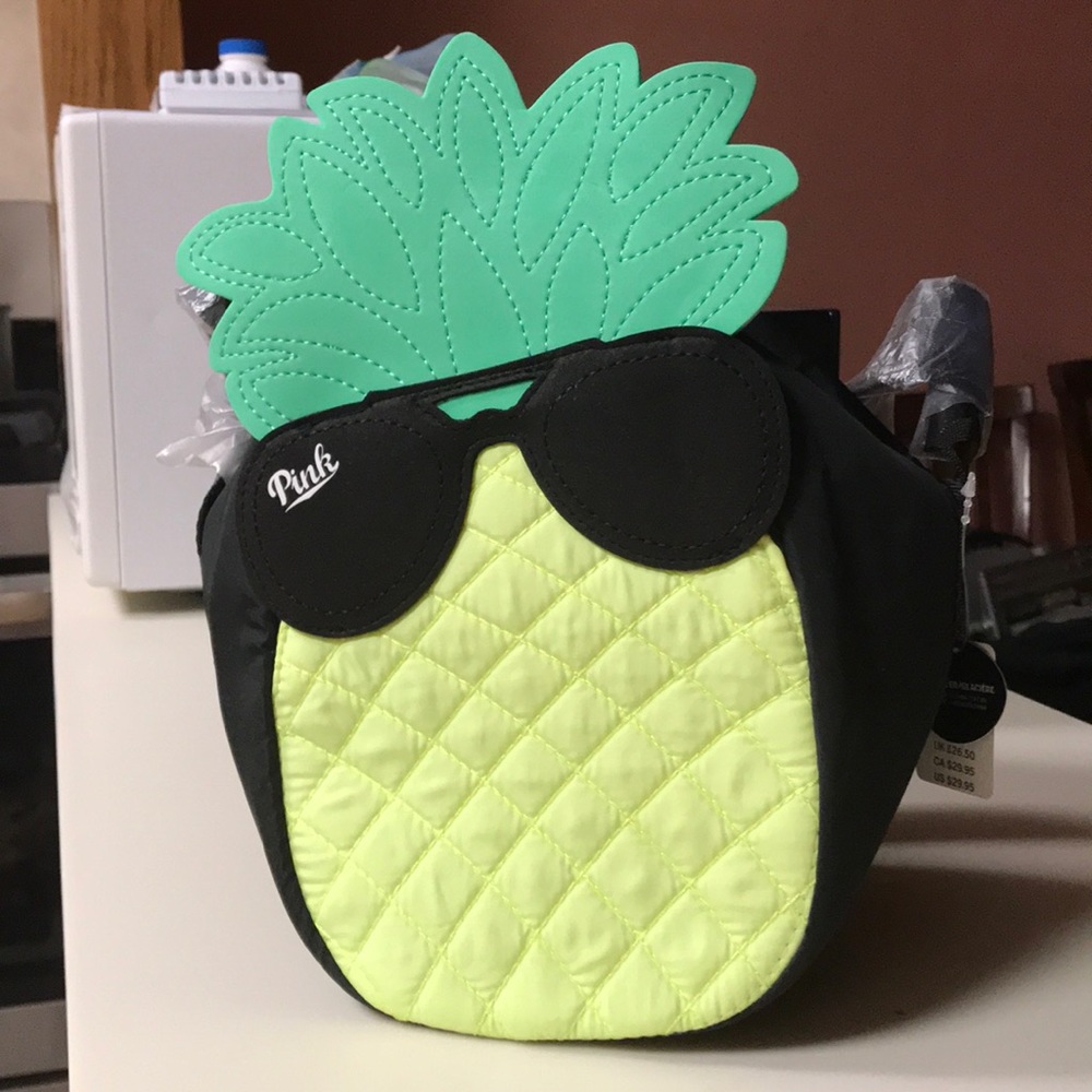 Pineapple lunch box