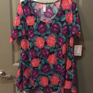 Brand New LuLaRoe Medium Perfect T
