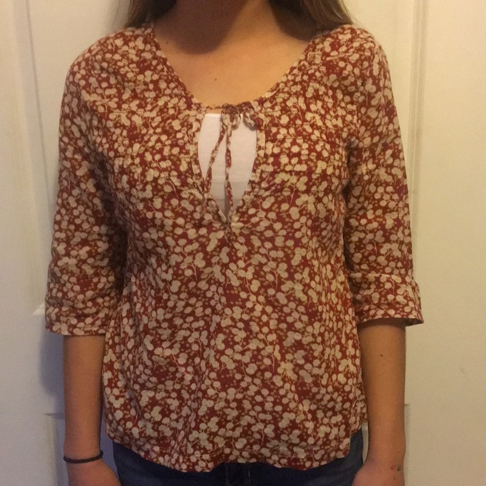 Hollister floral shirt