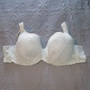 Ivory Lace Cacique 42D