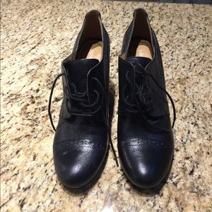 Black Wedged Heeled Nine West Size 11 Laced Shoes