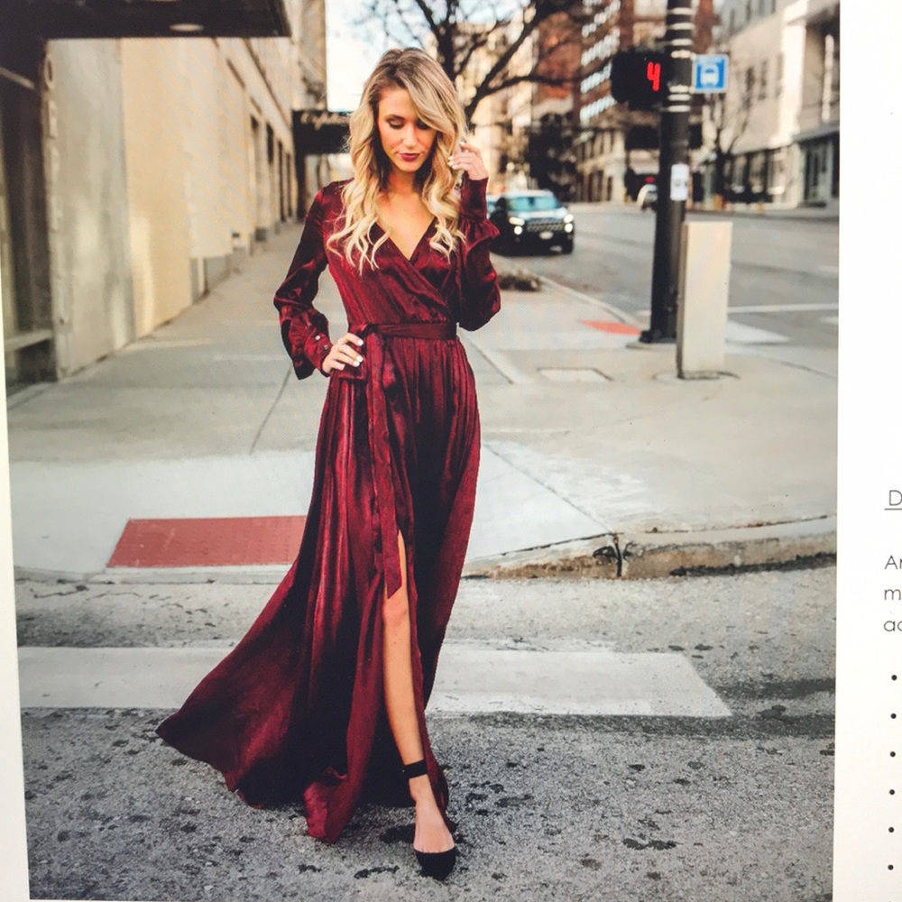 PREORDERED!!! 🤗Vici Swept Away Maxi Dress