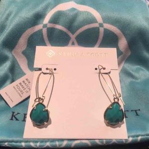 *SOLD* Kendra Scott (turquoise?) Dee
