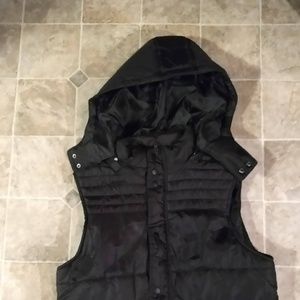 Black puff vest