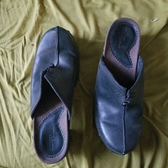 Clogs - Picture 2 of 2