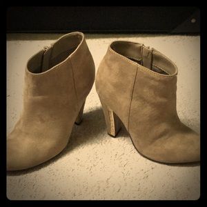 Ankle boots