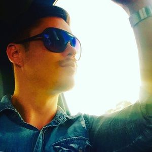 Meet your Posher, Marcos