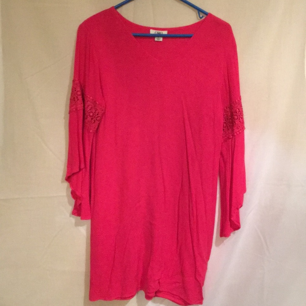 Hot pink dress/tunic.