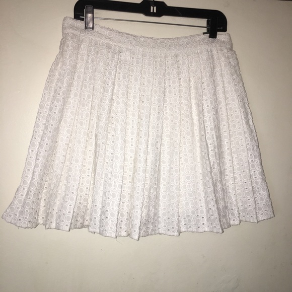Abercrombie & Fitch eyelet skirt size large nwt - Picture 2 of 8