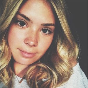 Meet your Posher, Sydni