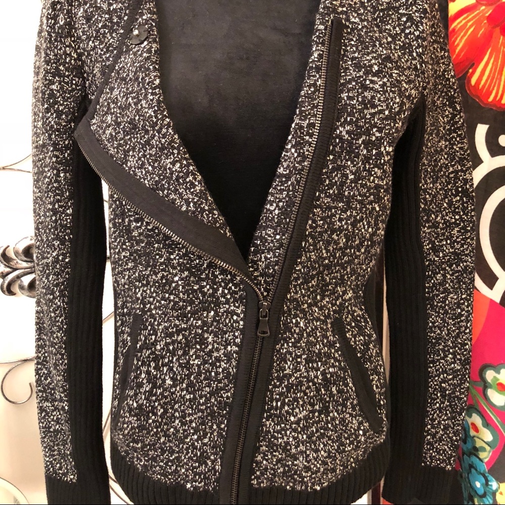 Ann Taylor Loft Mint Condition Zippered Sweater