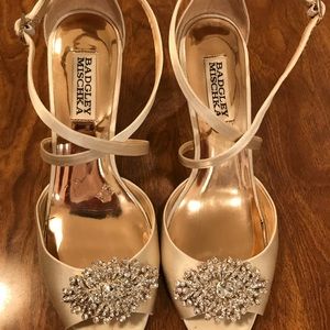 Badgley Mischa women’s Abigail wedge sandals