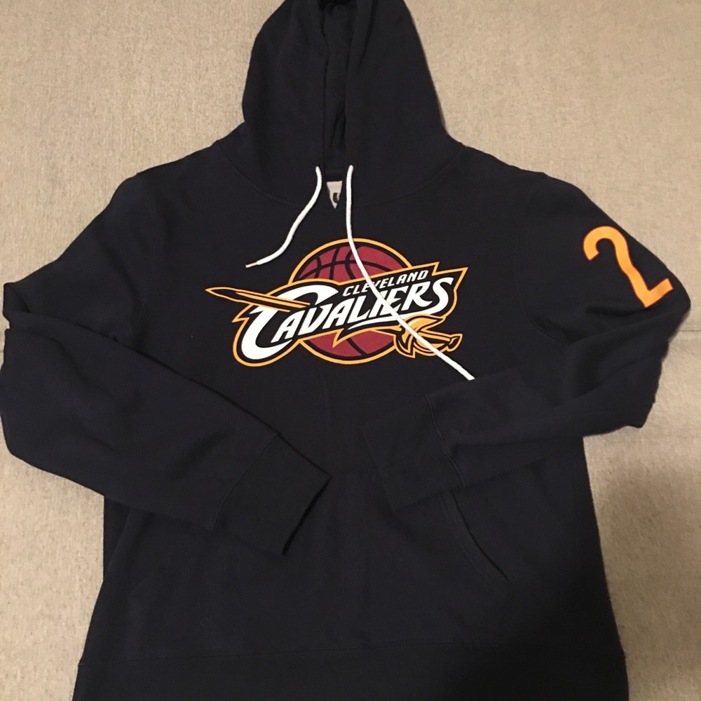 NBA Lebron James sweatshirt