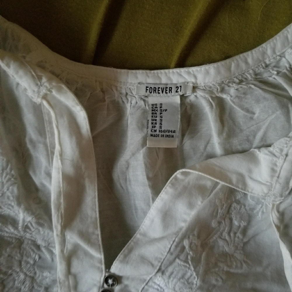 Forever 21 peasant shirt