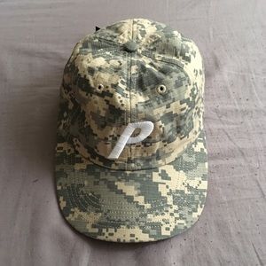 Palace digi camo p cap