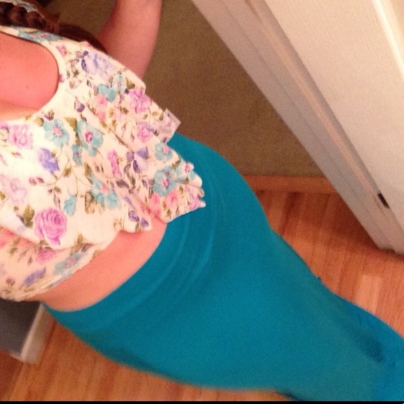 Charlotte Russe Slit Blue Maxi Dress - Picture 6 of 6