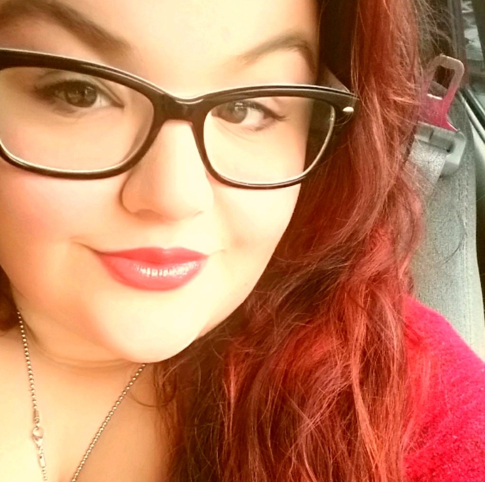 Meet your Posher, Mikala