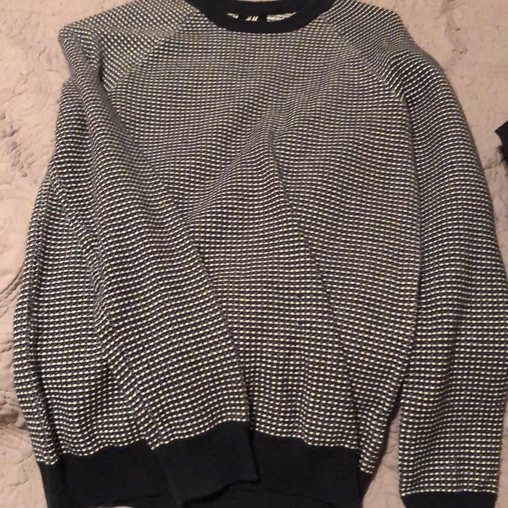 H&M sweater! Great condition