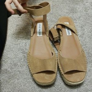 tan sandals