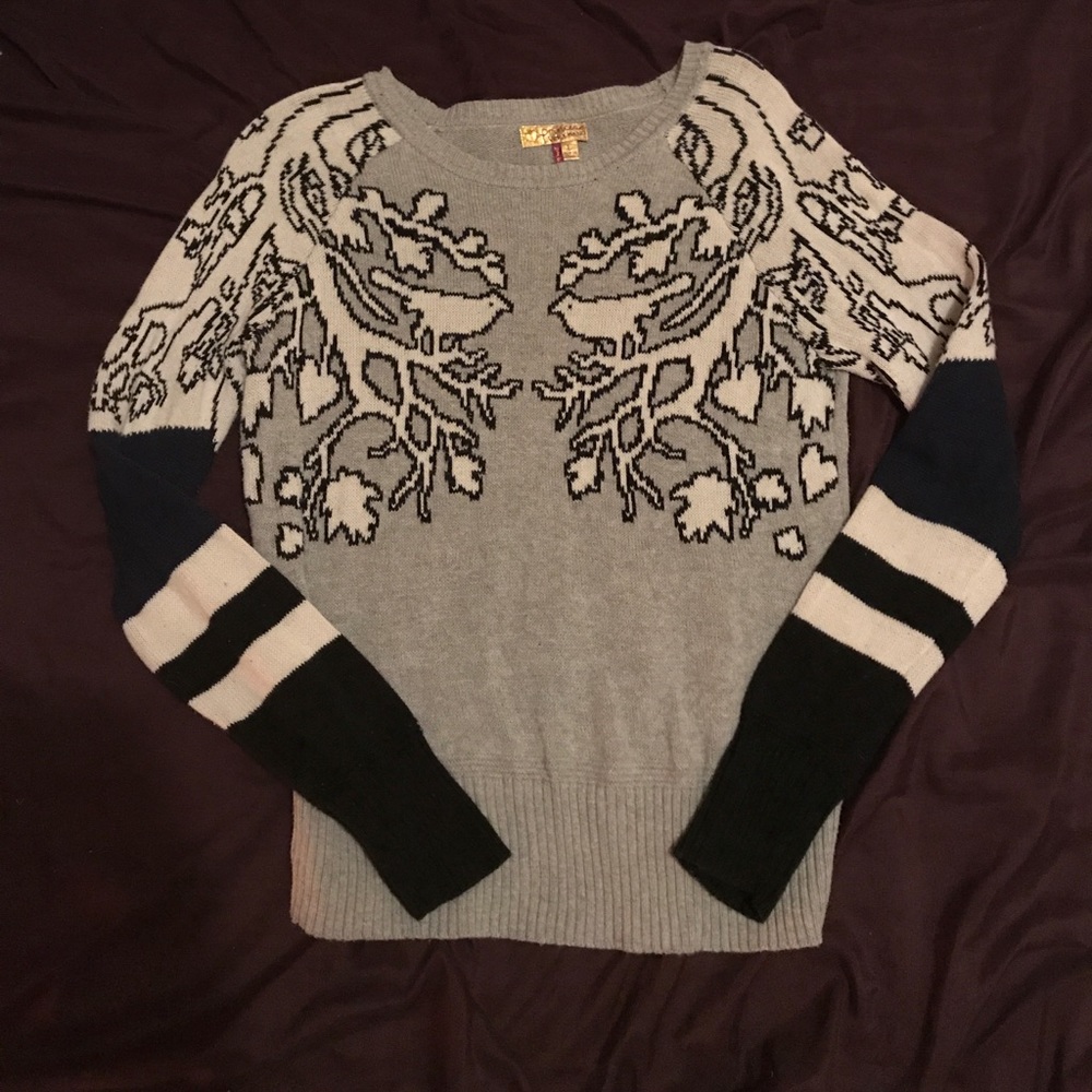Princess Vera Wang Lovebirds Sweater