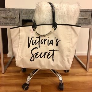 Victoria’s Secret tote